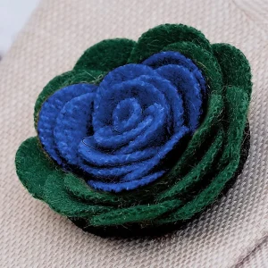 Warren Asher Boutonnière à Fleur Douce Verte Et Bleu Royal 12