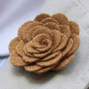 Warren Asher Boutonnière Rose Beige 15