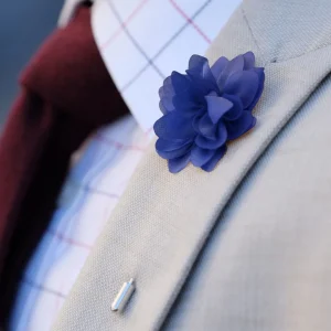 Warren Asher Boutonnière à Fleur Bleu « La Royale » 18