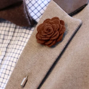 Warren Asher Boutonnière Rose Brune 12