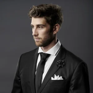 Warren Asher Boutonnière à Fleur Noire à Pois 14