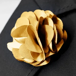 Warren Asher Boutonnière à Fleur Ardente Luxueuse 18