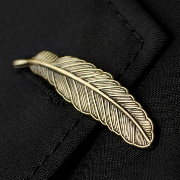 Warren Asher Broche Pour Homme à Plume Dorée 6